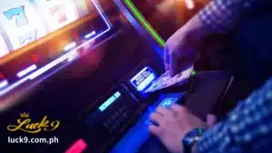 Ang mga paligsahan sa slot machine ay nagiging mas kumikita bawat taon. Dahil ang mga manlalaro ay hindi nangangailangan ng