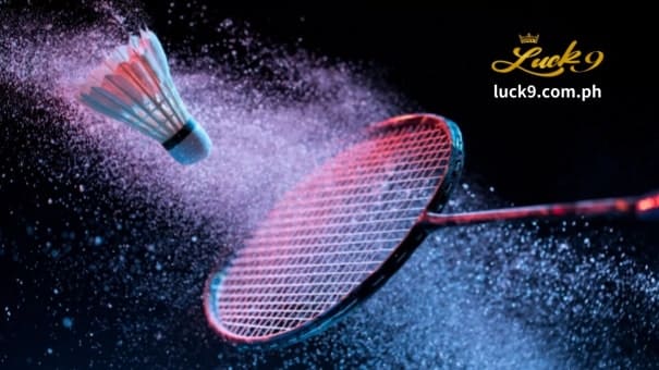 Ang badminton ay isang mabilis na racket sport na nilalaro sa singles o doubles. Ang laro ay pinakasikat sa mga bansang Asyano tulad ng Pilipinas. Ito ay isa sa pinakasikat na palakasan na pagtaya dahil sa simpleng gameplay nito at isang taon na iskedyul ng mga kaganapan. Kung interesado kang maglagay ng mga taya sa pagtaya sa sports sa badminton, pumunta sa Luck9 para sa kumpletong gabay.