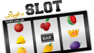 Ang mga slot machine ay isa sa pinakasikat na mga laro sa casino sa mundo. Masaya silang laruin, at kadalasan, ang kailangan mo lang gawin ay pindutin ang isang pindutan. Mga kumikislap na ilaw, bonus na mini-games, malalakas na ingay! Ang lahat ng mga salik na ito ay pinagsama upang gawing isang kapana-panabik na karanasan ang simpleng larong ito sa casino.